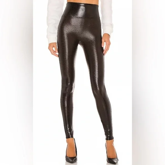 SPANX Faux Leather Croc Leggings In Chocolate SP - Picture 1 of 11